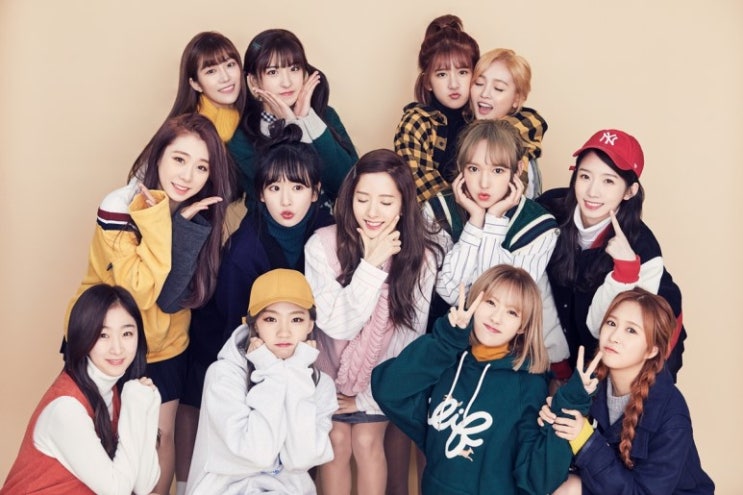  우주소녀가 데뷔 1년 4개월 만에 처음으로 정규 앨범을 발매한다고 하네요!