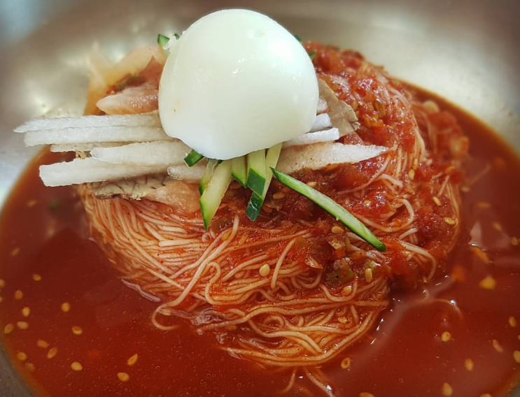 비빔냉면의 끝판왕! 원주맛집 윤가냉면~