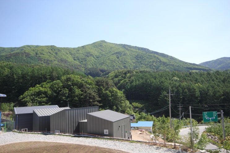 프리패브 공법의 철골조 볼팅라이징 필로티구조 모듈러주택 짓기