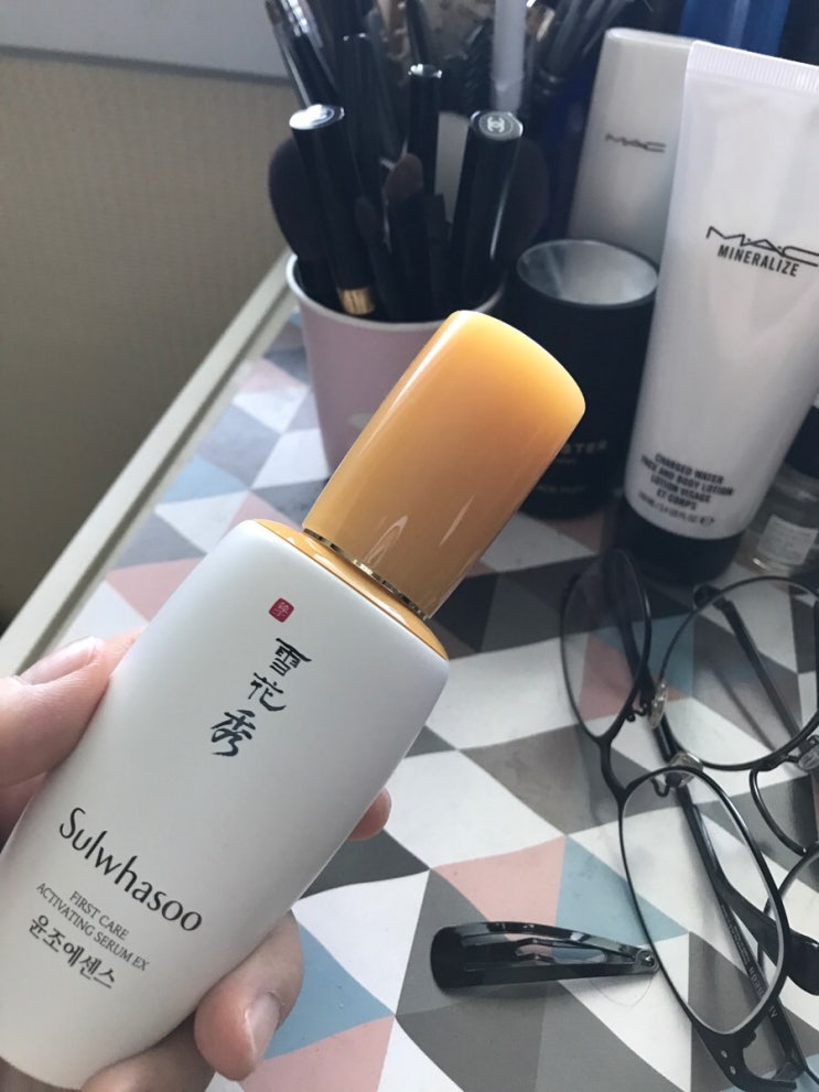 [설화수 윤조에센스/끌레드 뽀 보테 파운데이션 후기]