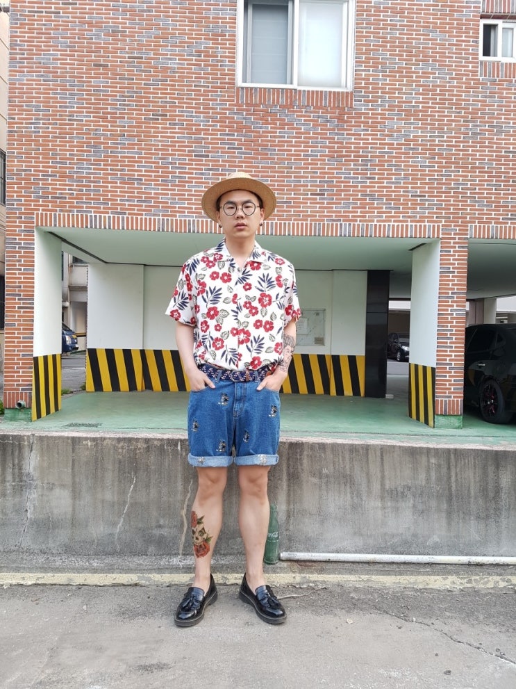  [데일리룩 #57] 하와이안 셔츠 , 청 반바지 , 페도라로 스트릿룩 코디하기