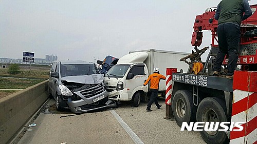 손보사들, 자동차보험 흑자전환…보험료 인하는? (곰바이)