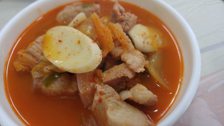  먹음직스러운, 진짜 두루치기 가자골 식당. 후아유 강릉게스트하우스 추천 솔직 후기