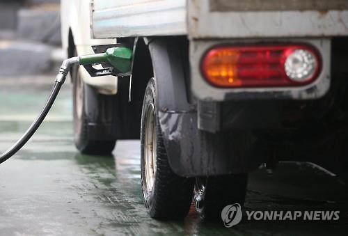 주유소-화물차 기사 짜고 유가보조금 '꿀꺽'... 혈세는 '줄줄' 주유소-화물차 기사 짜고 유가보조금 '꿀꺽'... 혈세는 '줄줄'
