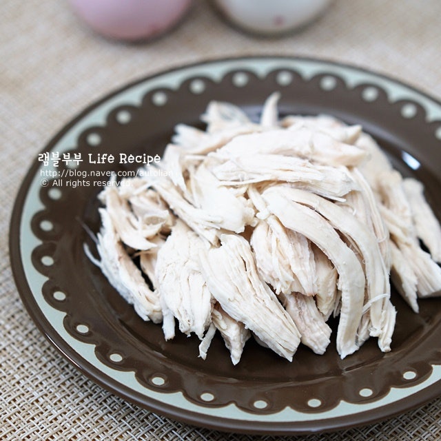 피쉬소스를 활용한 닭가슴살 샐러드 소스 닭가슴살 삶는 법 2