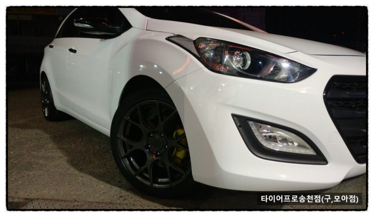  전주휠타이어 i30 루피노 cl-x 건메탈 17인치 금호타이어 엑스타4x 215/45R17