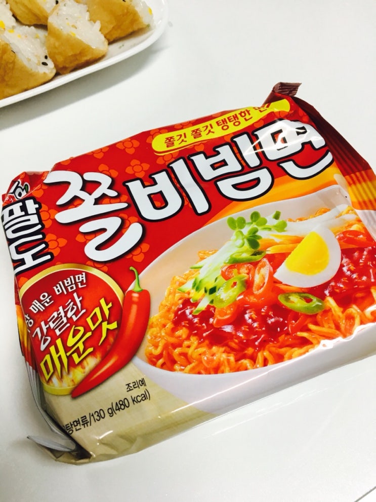  팔도 쫄비빔면 + 유부초밥 = 환상의조합