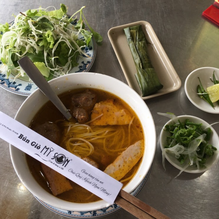 베트남 호치민 여자 혼자여행, 아무 식당이나 들어가서 분짜 먹기 Bun Gio