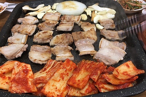 하이포크생삼겹 이미지