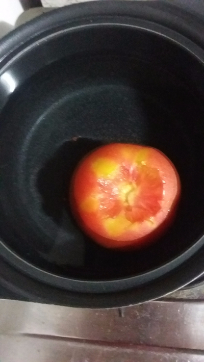  건강한 하루시작 삶은 토마토와 구운 양파