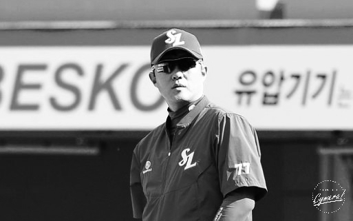 박진만.<b>김종훈</b>은 김한수를 감독으로 만들어간다.팬들에게... 