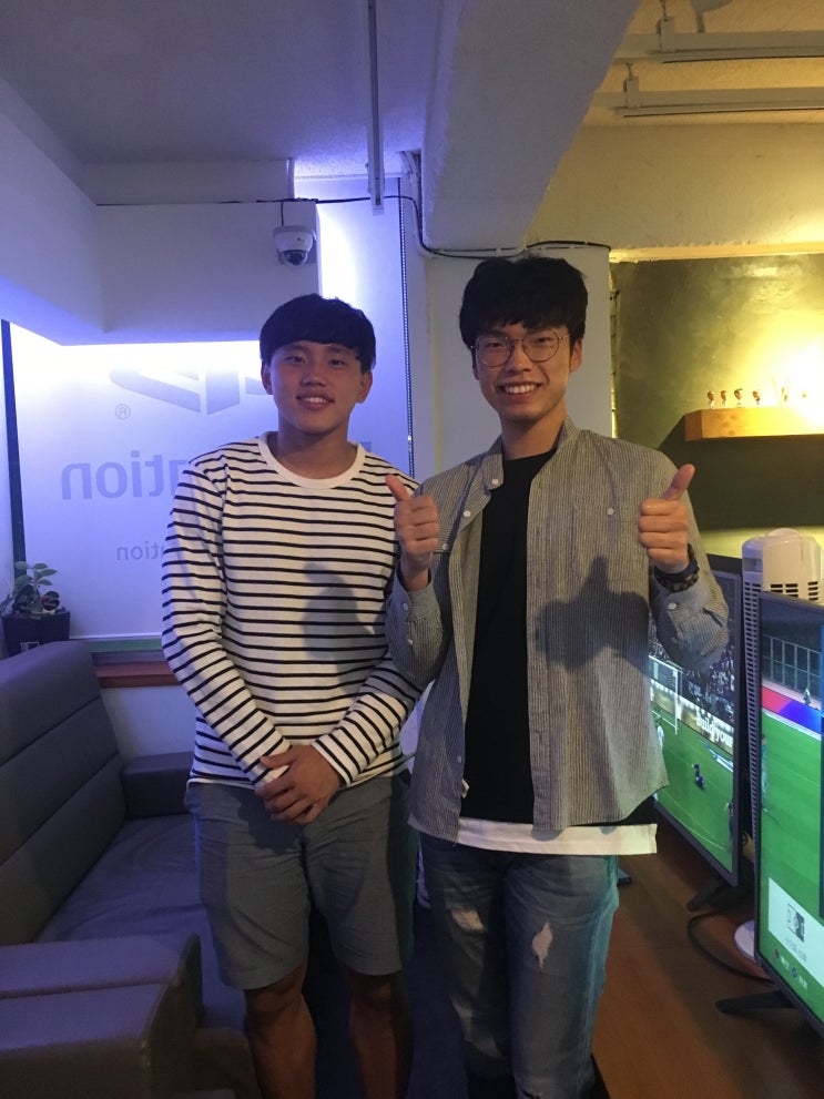 연신내 플스방에서 U20 월드컵 대표 조영욱 선수 만난 ssul. 연신내 플스방에서 U20 월드컵 대표 조영욱 선수 만난 ssul.