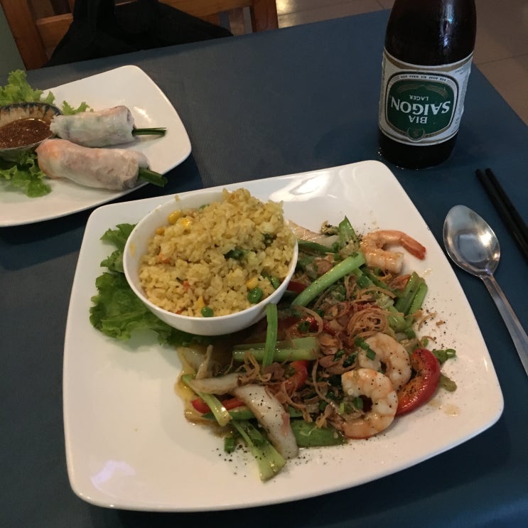  베트남 한달살기 +호치민 10일차 반쎄오맛집,분위기 작살나는 카페,신투어에서 메콩강투어 예약하기,로얄 사이공
