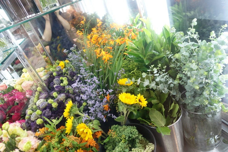 청담동 꽃집 @ 뿌리플라워카페 꽃바구니만들기 : 네이버 블로그