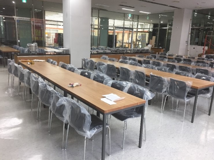  구내 식당 _ 136석 _ 140석