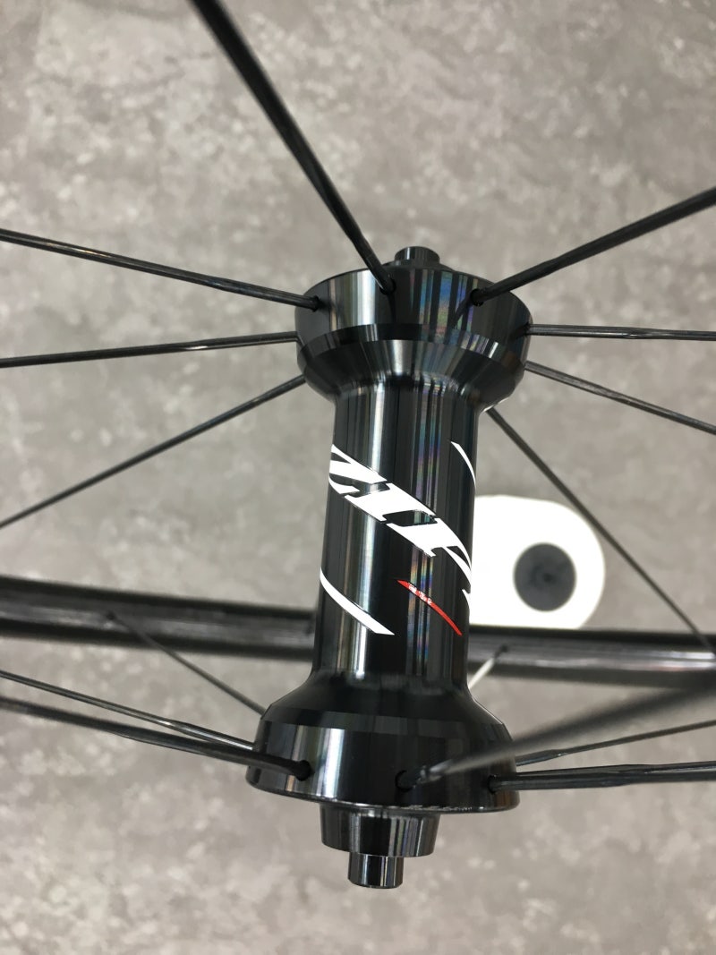 Zipp best sale 303 v3