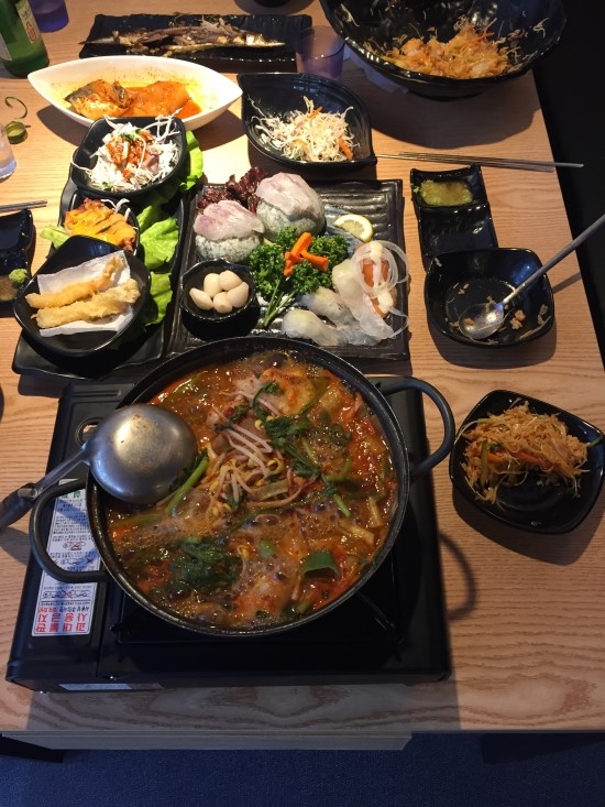  눈도 맘도 배도 가득해지는 식당