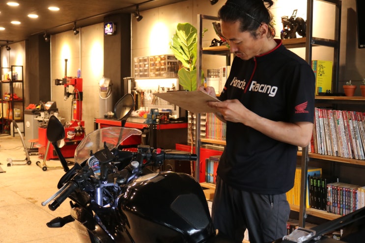 12년식 CBR250R 정비 - [바이킹넷 대전점 길스개러지]