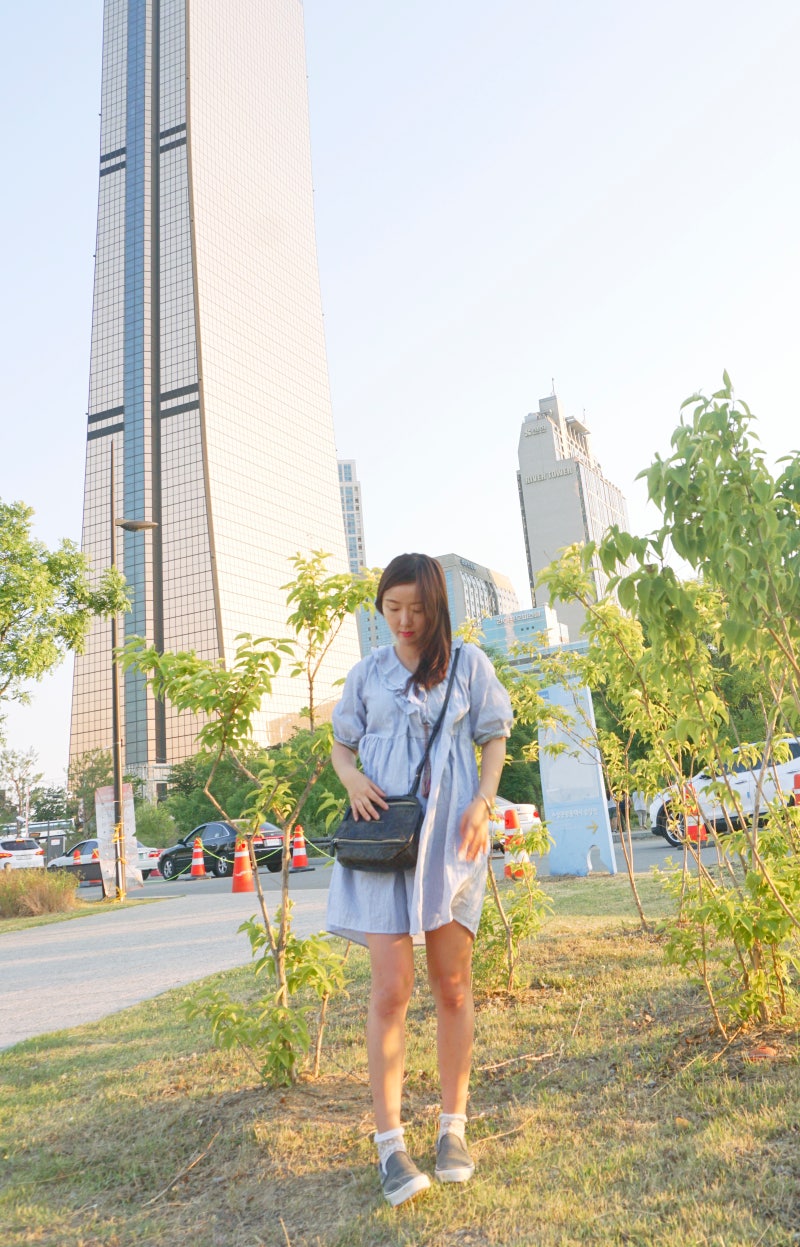 매력쟤 데일리룩 : 코인코즈 원피스 / 반스 슬립온 / 지방시 판도라미니 : 네이버 블로그