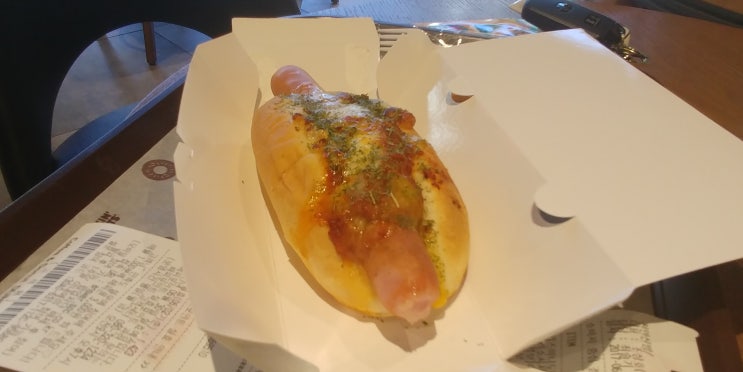  천안 신방동 던킨 도너츠 : 직영점 + 칠리소시지핫도그, 키즈미니도넛세트