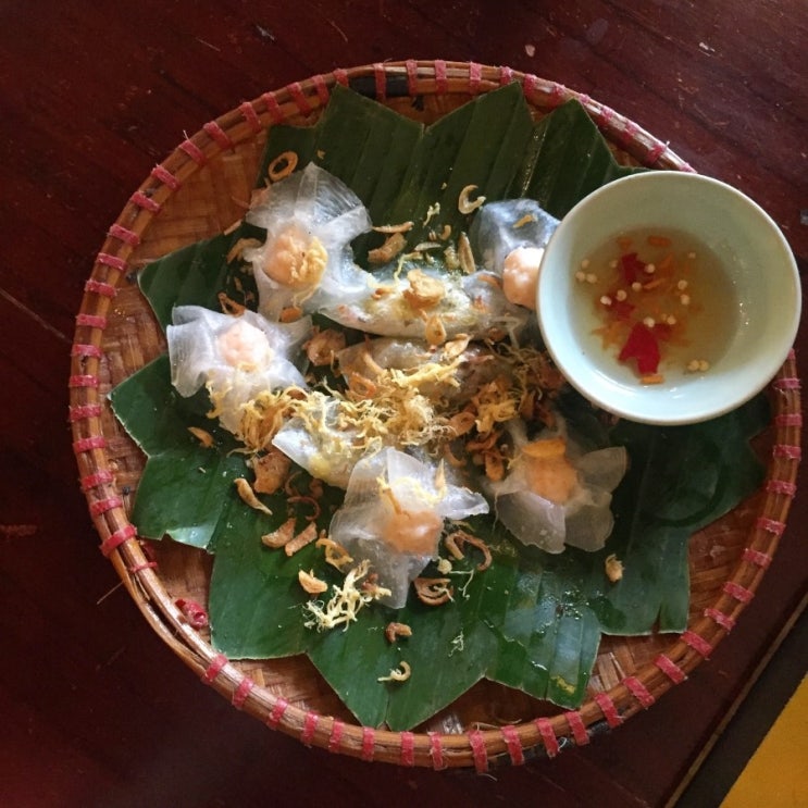  호이안 맛집 "모닝글로리" : : 이국주가 맛나게 먹던 화이트로즈와 반쎄오!