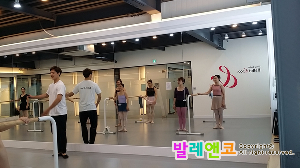  [성인발레 특강] 유니버설 발레단 수석무용수 강민우 보셨어요?