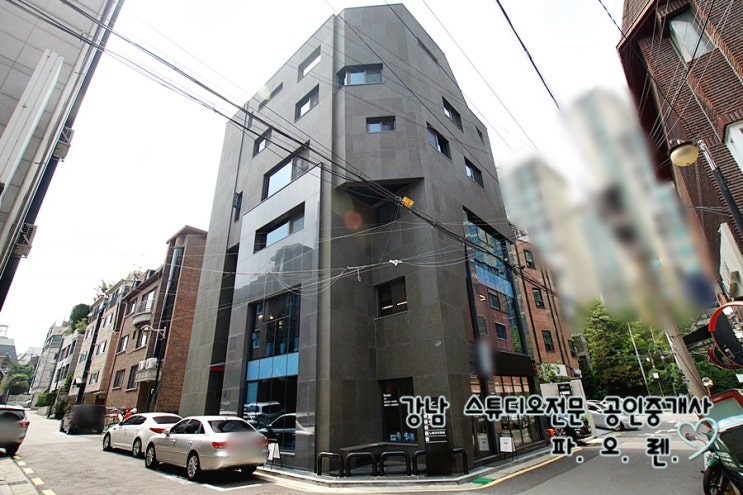  삼성동 신축 지하 임대 - 월 350만, 층고4.2M, 예쁜외관, 썬큰계단, 엘리베이터, 즉시입주, 주차 가능, 기둥없는 구조
