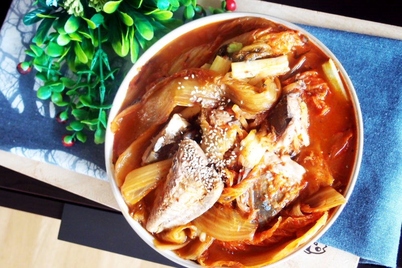고등어통조림을 이용한 간단한 고등어김치찜만들기 #전혀 비리지 않게 하는 방법!!! 이것이 황금레시피다!!! : 네이버 블로그 고등어통조림을 이용한 간단한 고등어김치찜만들기 #전혀 비리지 않게 하는 방법!!! 이것이 황금레시피다!!! : 네이버 블로그