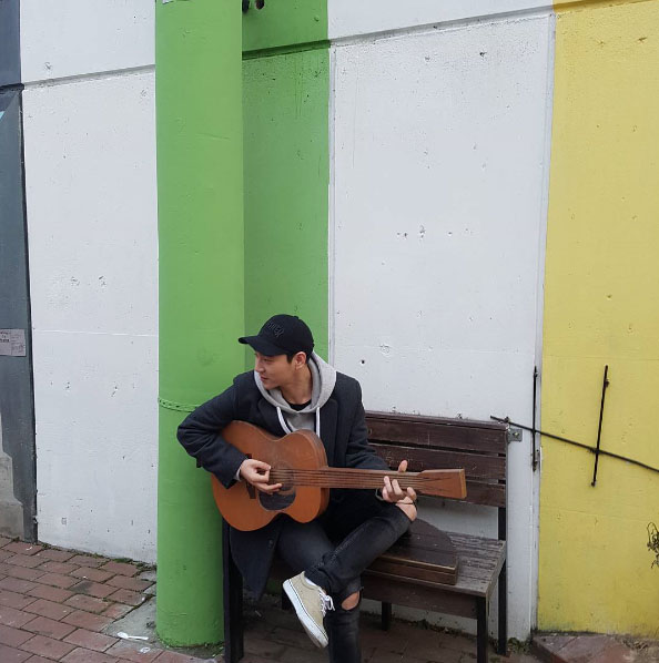  파란 에이스::가수 최성욱