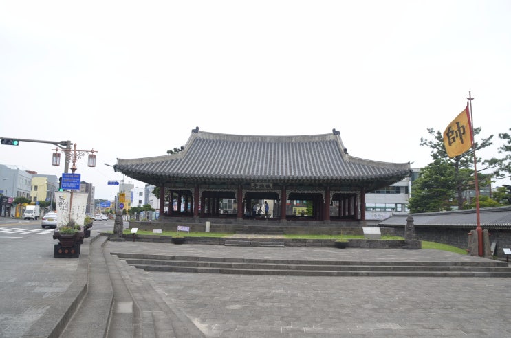  보물 제322호 제주 관덕정 -배근휘