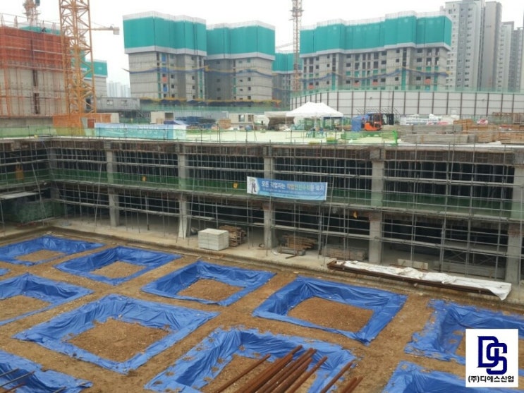 보거푸집(K보시스템거푸집) 타설후 해체 후 시공모습입니다.(3일해체 잭서포트 시공사진입니다.) 보거푸집(K보시스템거푸집) 타설후 해체 후 시공모습입니다.(3일해체 잭서포트 시공사진입니다.)
