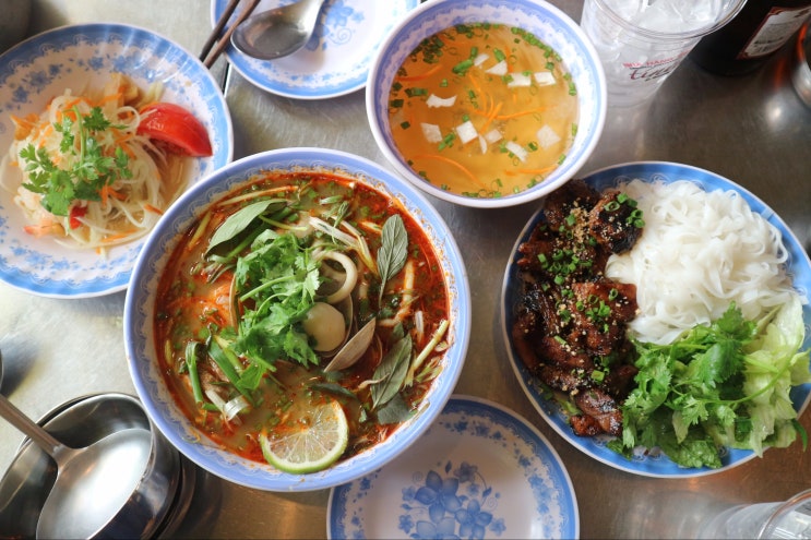  경리단길 데이트코스 쌀국수 맛집 띤띤 다녀왔어요