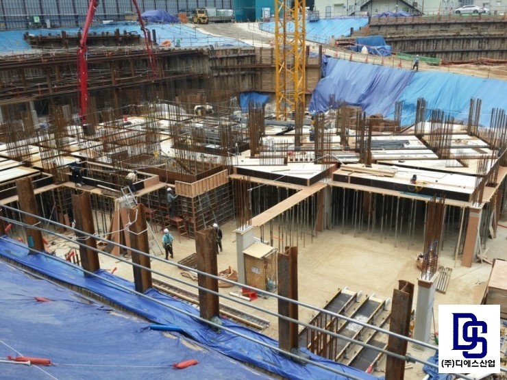 와이드보(wide girder) 거푸집,캡데크 구간 k보 시스템시공(최적화 공법) 와이드보(wide girder) 거푸집,캡데크 구간 k보 시스템시공(최적화 공법)