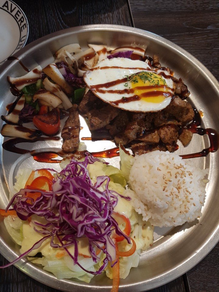  궁동 마라나타 가서 한끼 식사~