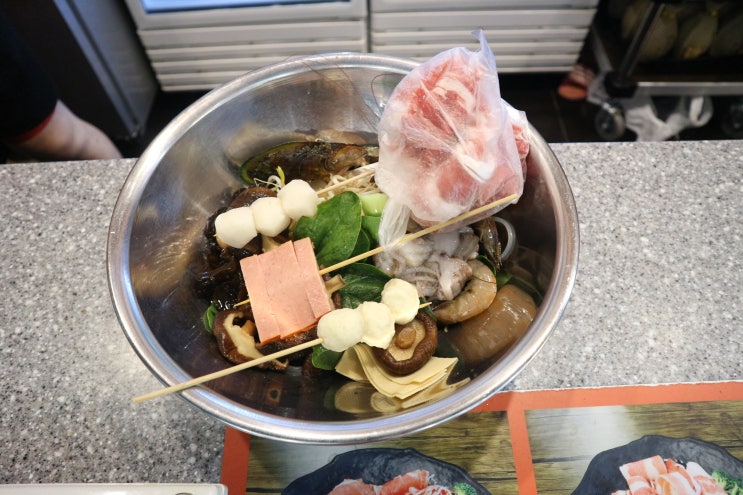  명동 이색맛집 신룽푸마라탕, 마라샹궈 쇼좌빙 먹고 왔음