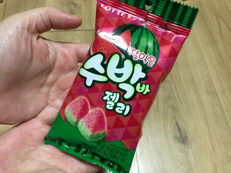 수박바젤리 : 잘익은 수박바젤리 존맛존맛ㅠㅠ 수박바젤리 : 잘익은 수박바젤리 존맛존맛ㅠㅠ