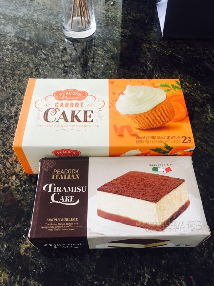 피코크 티라미수케이크/당근케이크