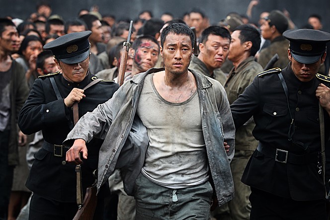  군함도, 그리고 감독 류승완