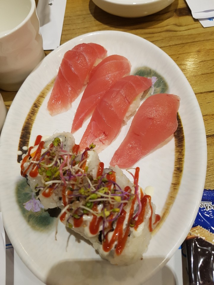  오류동맛집 독도참치 가다.