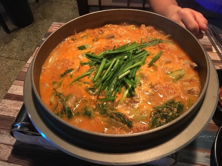 [double H] 뮤지컬 캣츠, 마포 연남동 곱창전골 코리아식당