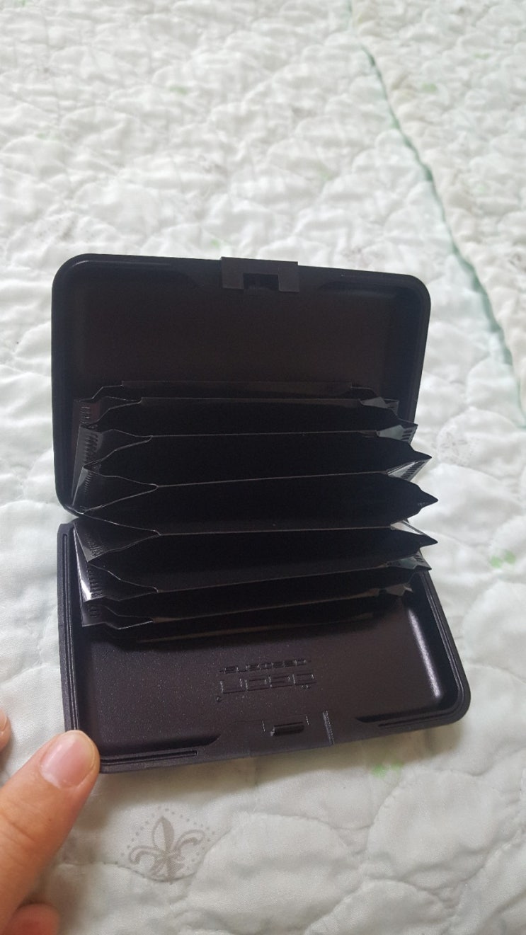  OGON Aluminium wallet.  model :Stockholm