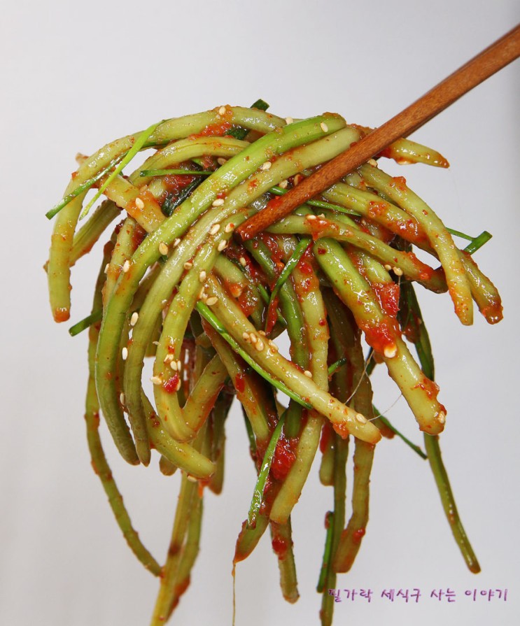 고구마순 김치 만드는법 전라도식 정통맛 그대로 고구마줄기김치! : 네이버 블로그