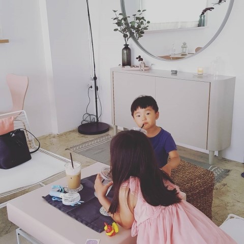  대구 달서구 송현동 카페 오후 세 시