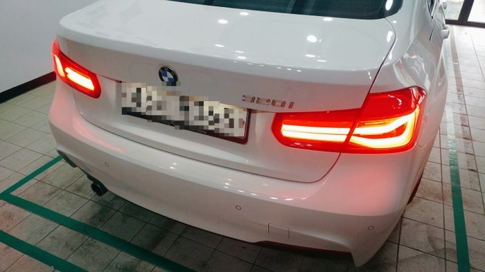 BMW 320i 통풍시트 장착