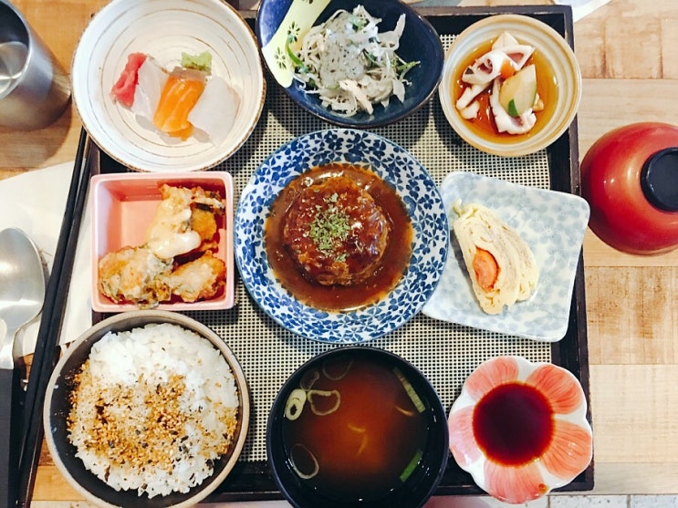  가로수길 혼신마켓. 교토식 일본가정식 오반자이 정식 맛보기
