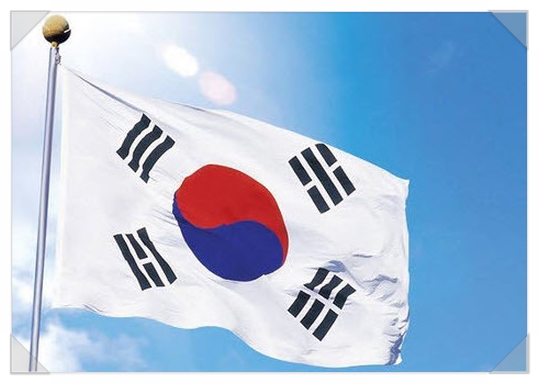  비 오는 날에도 태극기를 달까요??