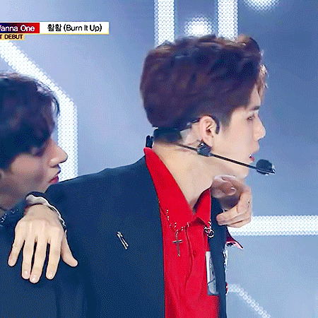 옹성우 움짤 워너원 쇼챔피언 옹성우 캡쳐 움짤모음 활활 에너제틱