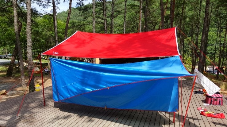 캠핑타프 : 캠핑홀리데이 500d 블랙코팅 레드 렉타타프 사용후기