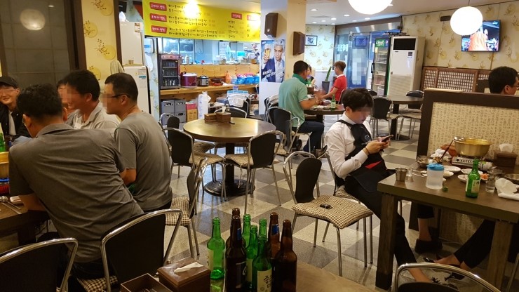 마산 오동동 사거리 인근 주점 음식점 상가 점포 임대 - 1층 실125 (38) 해물포차, 프랜차이즈 주점 추천 보1천/ 월70만. 시권 절충