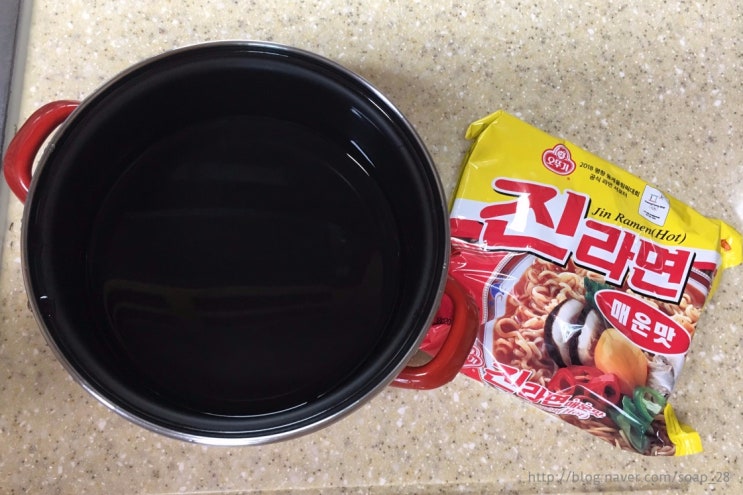  라면 끓이기